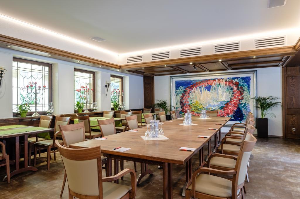 Hotel Hohenstaufen Goeppingen Ngoại thất bức ảnh