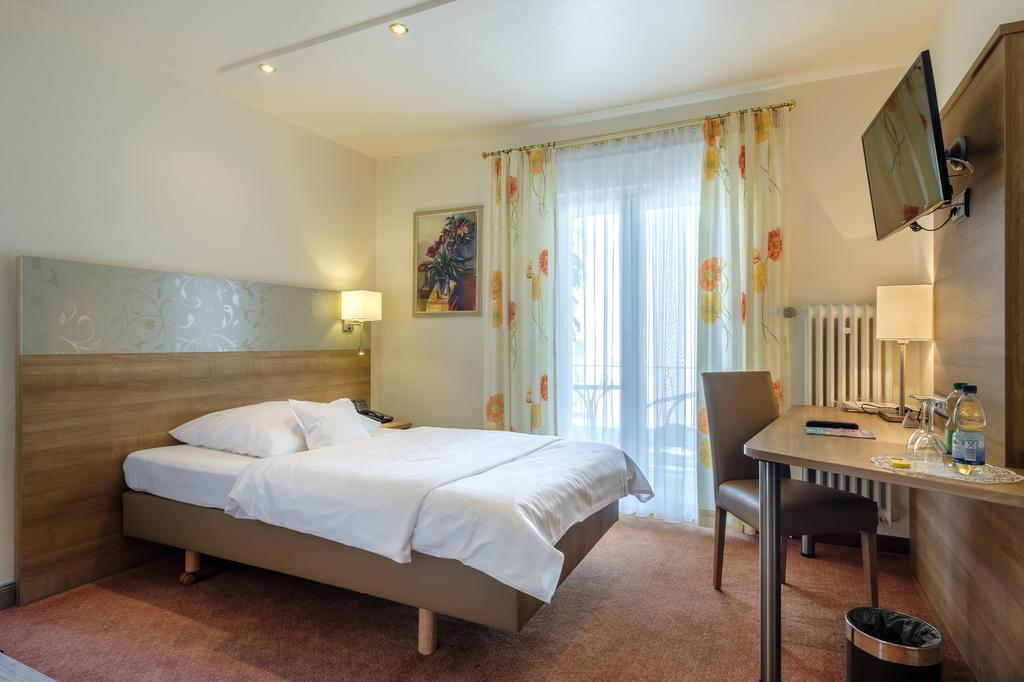 Hotel Hohenstaufen Goeppingen Ngoại thất bức ảnh