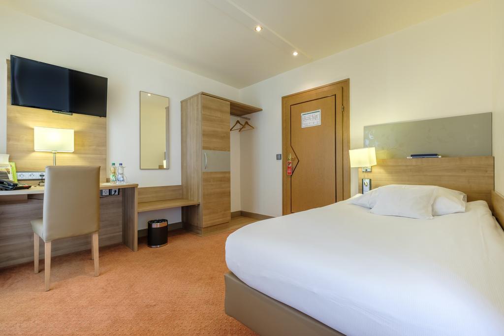 Hotel Hohenstaufen Goeppingen Ngoại thất bức ảnh